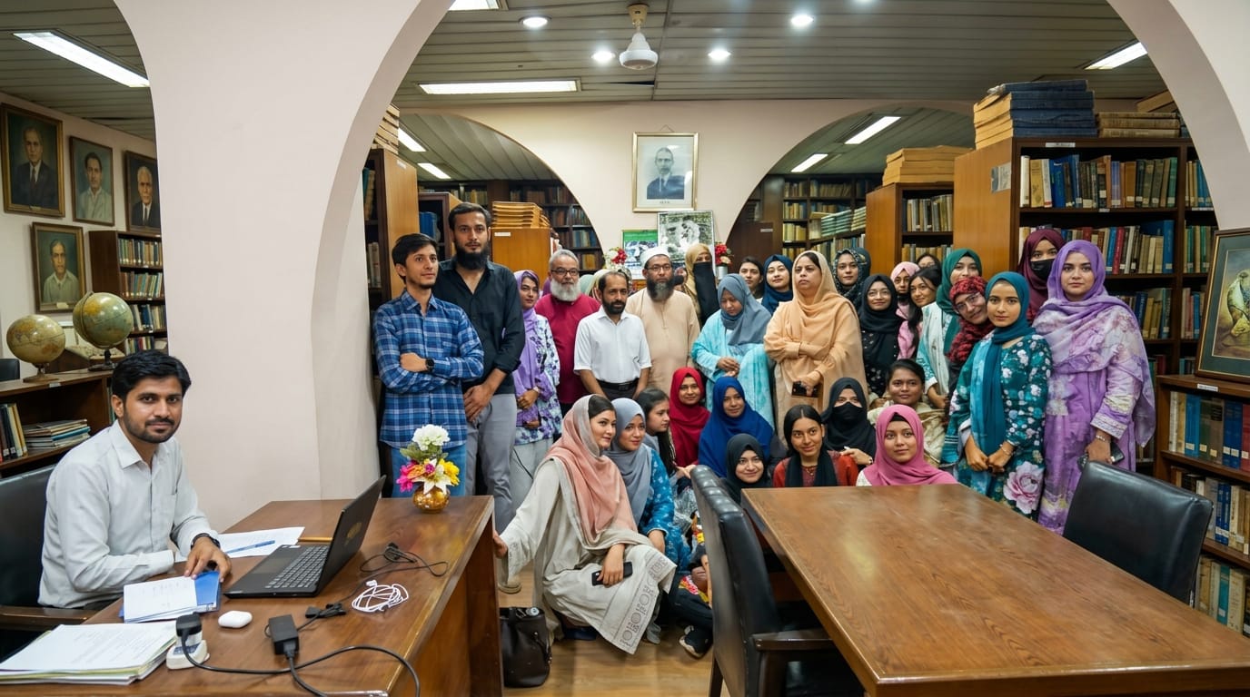 The students and faculty of Department of Library and Information Science, University of Karachi under the supervision of Prof Dr Rafat Parveen Siddiqui Chairperson and Prof Shuja Ahmed visited Quaid-i-Azam Academy Karachi on Tuesday 6th October, 2026. 