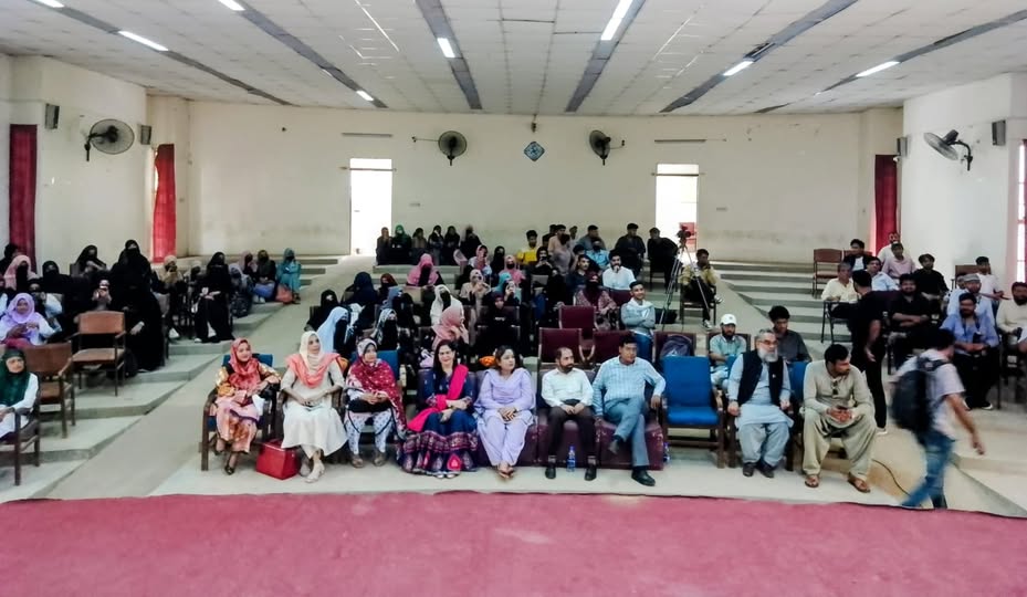 A Mushaira was organized by Quaid-i-Azam Academy in collaboration with Wafaqi Urdu University in connection with death anniversary of Quaid-i-Azam
